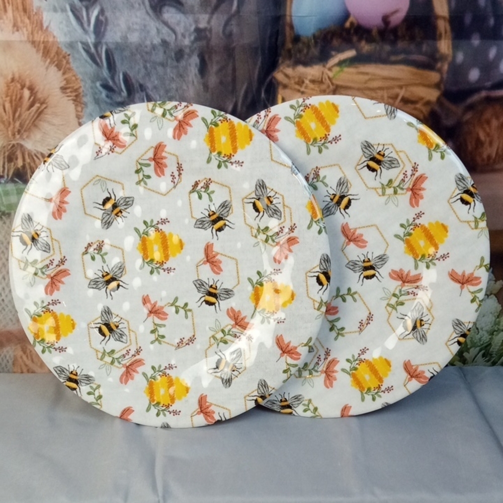 🏠🍒 Bee Hive Floral Patterned Dinner Plates